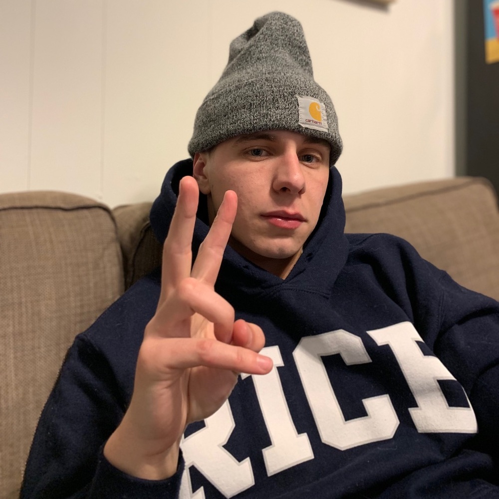 Meet your Posher, Corey